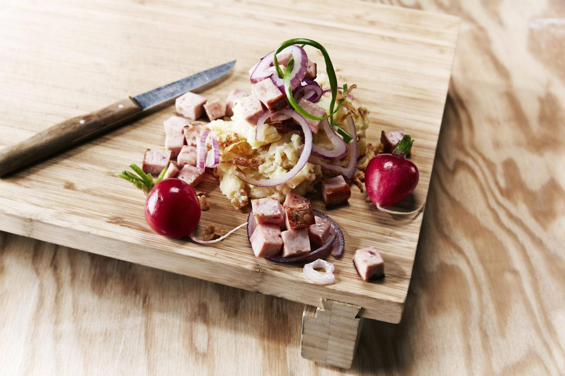 Kartoffelstampf in bayrisch mit Leberkäse, Radieschen und Schnittlauch - Rezepte Prep & Cook | Krups