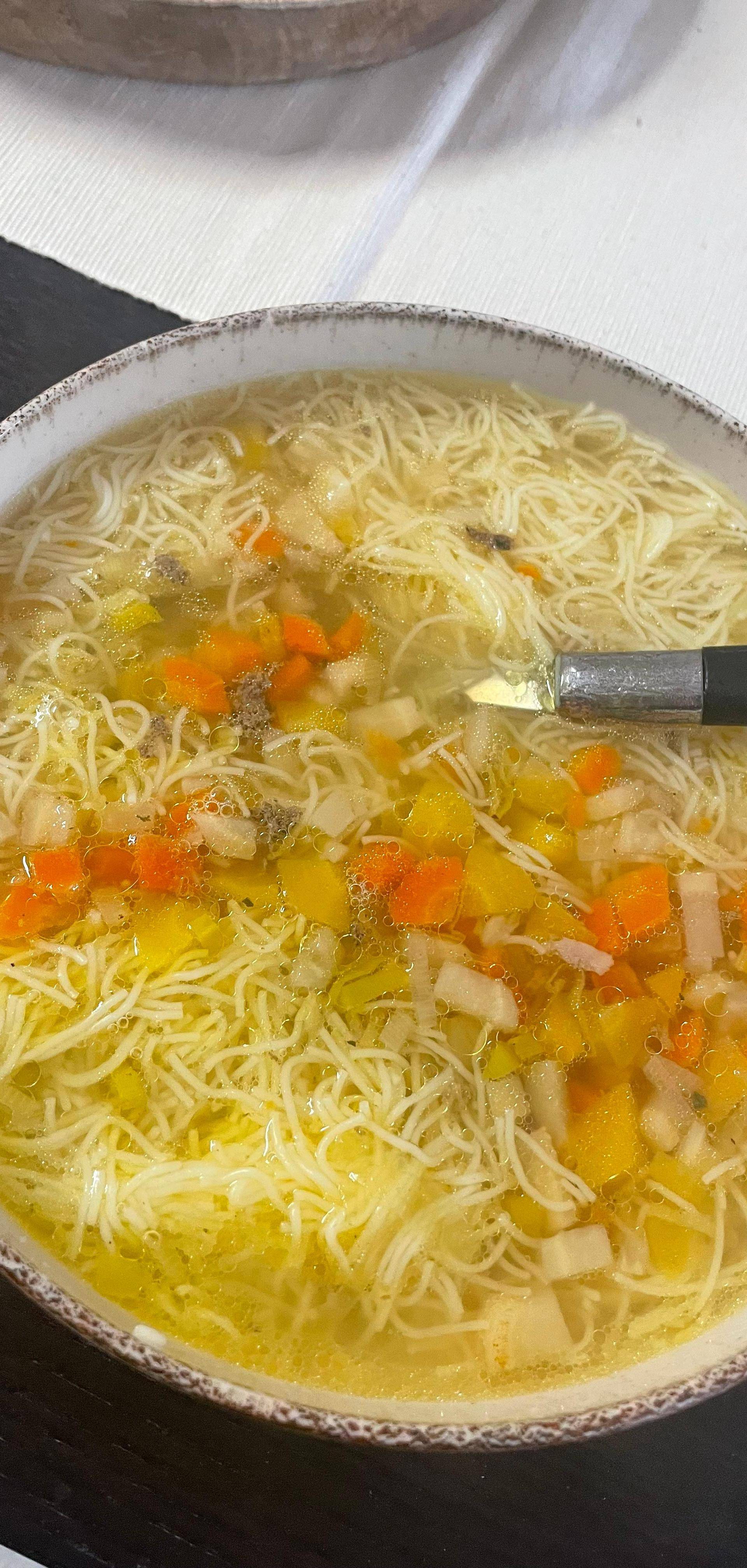 Michi's Hendlsuppe - Rezepte Cookeo | Krups