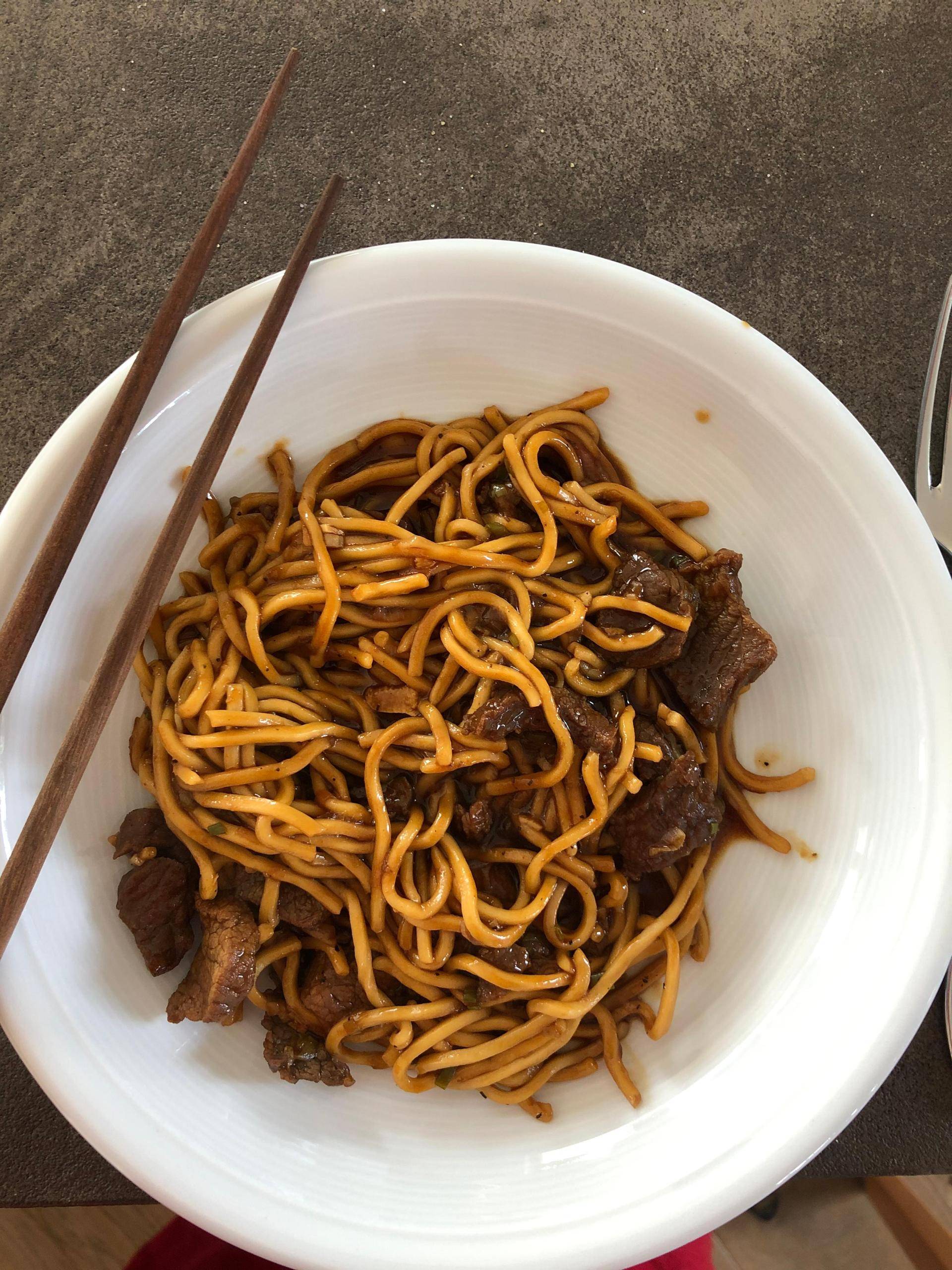 Gebratene Asia Nudeln mit Rindfleisch - Rezepte Prep & Cook | Krups