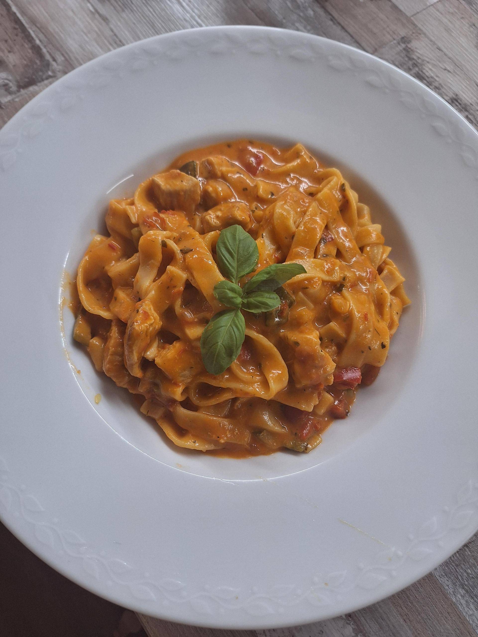 Tagliatelle mediterran - Rezepte Cookeo | Krups