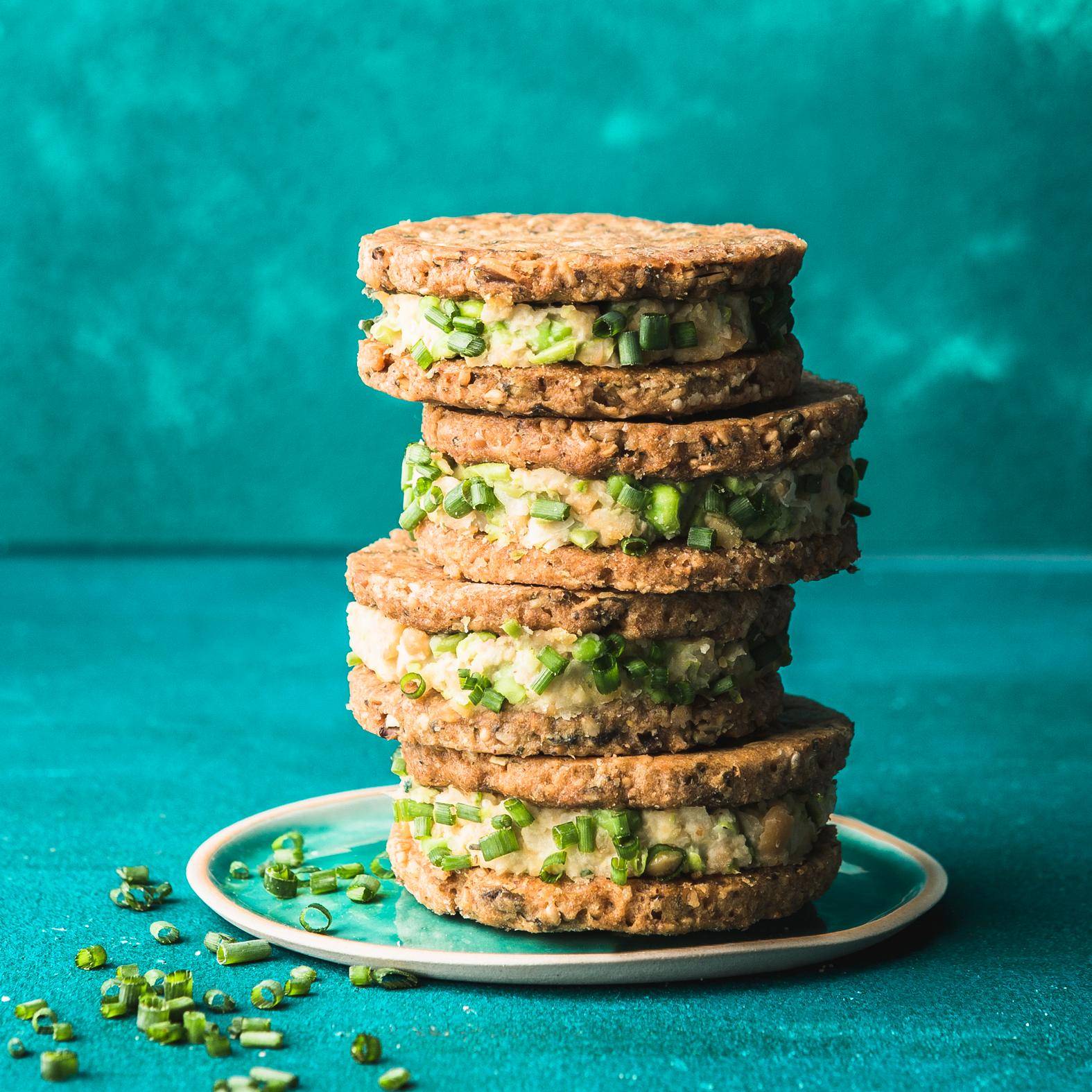 Mini-Cracker-Sandwiches mit Erbsen-Hummus - Rezepte Prep & Cook | Krups