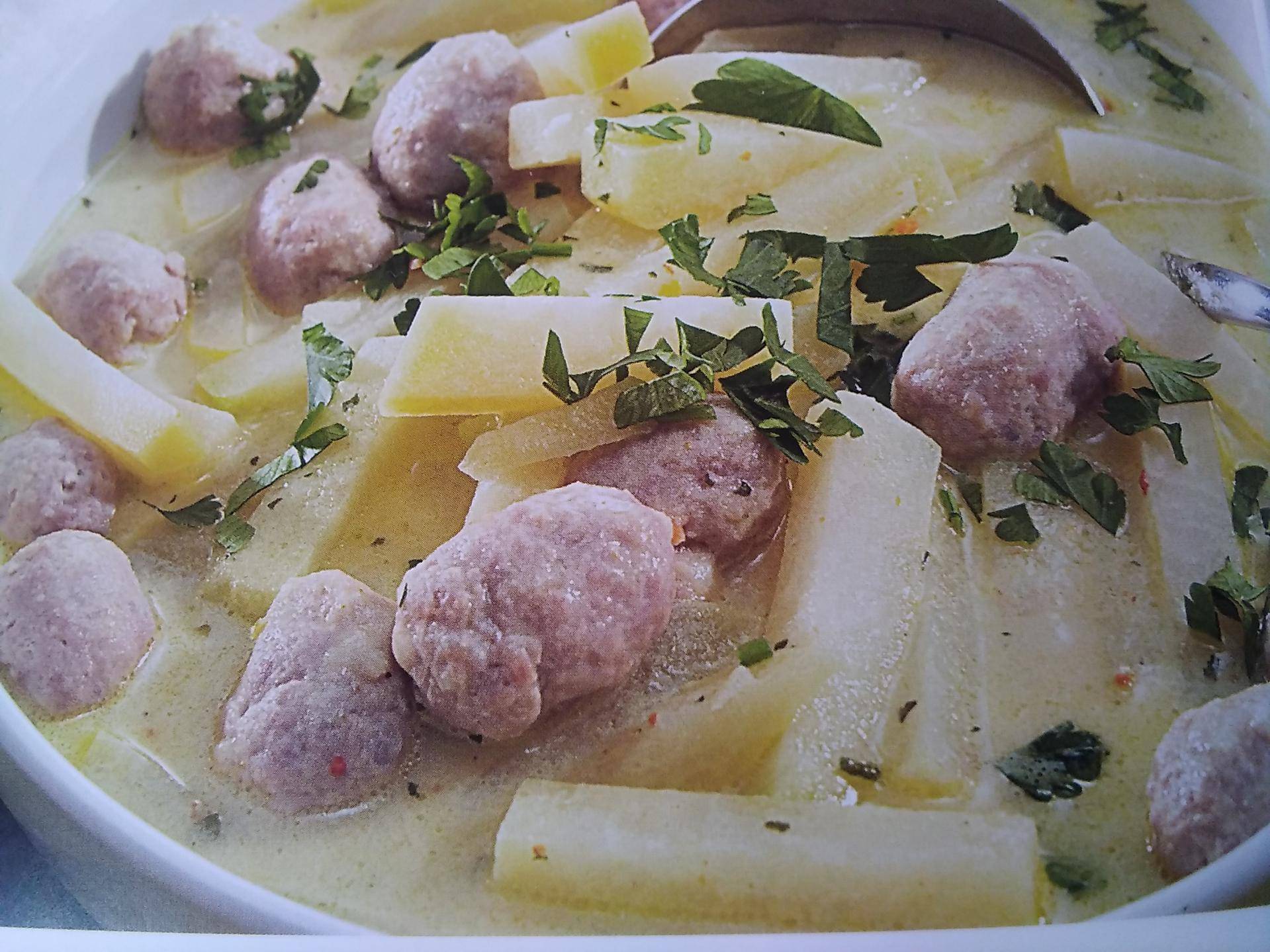 Kohlrabitopf mit Bratwurstklößen - Rezepte Prep & Cook XL | Krups